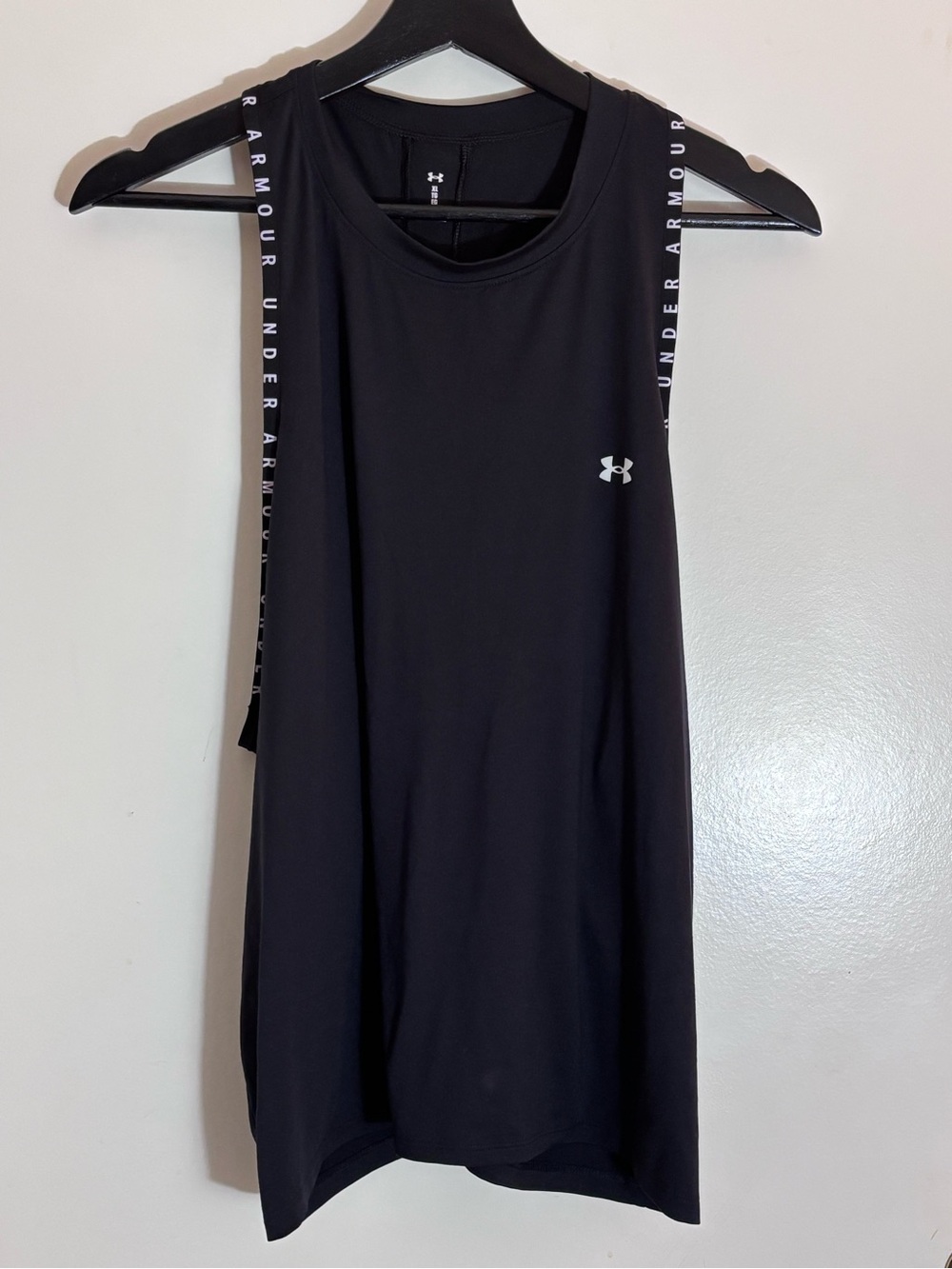 Under Armour Women's Black Sleeveless Training Tank